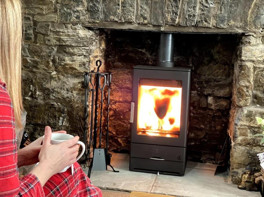 Villa The Cwtch, Log Fire, Sleeps 6, Nr Zip World, Brecon And Bike Park Wales Aberdare Exterior foto