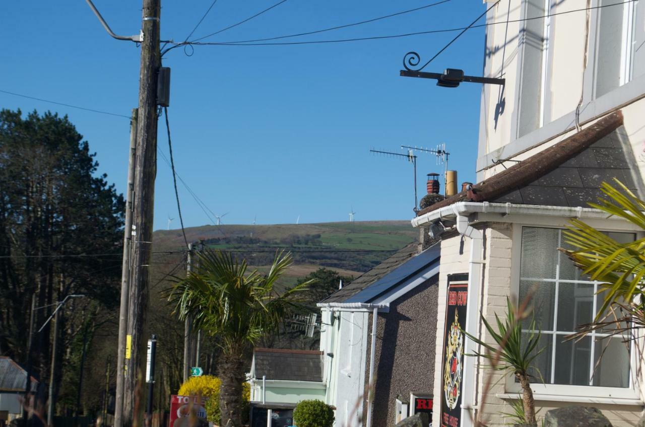 Villa The Cwtch, Log Fire, Sleeps 6, Nr Zip World, Brecon And Bike Park Wales Aberdare Exterior foto